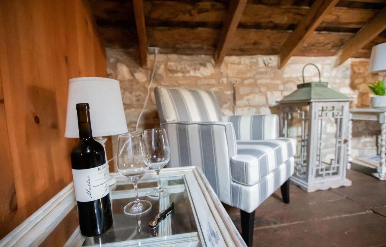 Nimitz Loft Villa Fredericksburg Bagian luar foto